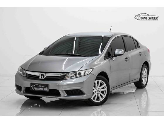 HONDA CIVIC 1.8 LXS 16V FLEX 4P AUTOMÁTICO